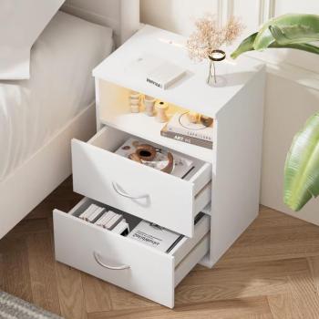 Jamie éjjeliszekrény LED világítással és USB-vel - 55 × 40 × 28 cm drevo / sivá kép