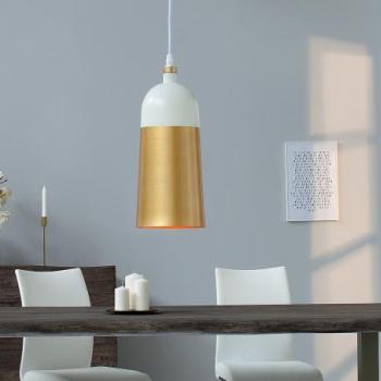 MODERN CHIC I arany fém függőlámpa kép